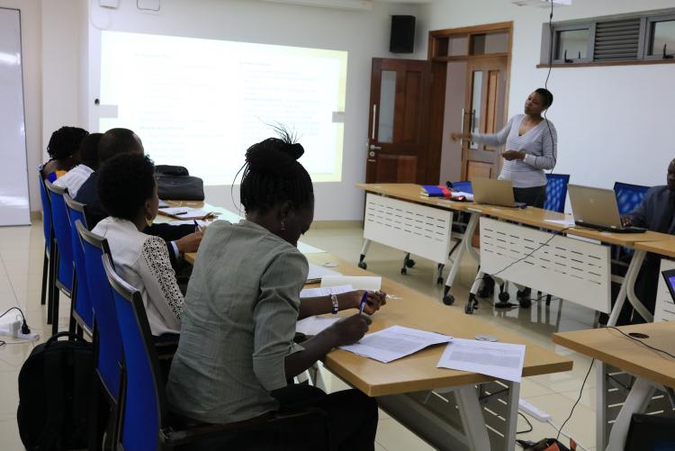 Dr. Lydia Wambugu from ODeL  college taking the participants through the workshop